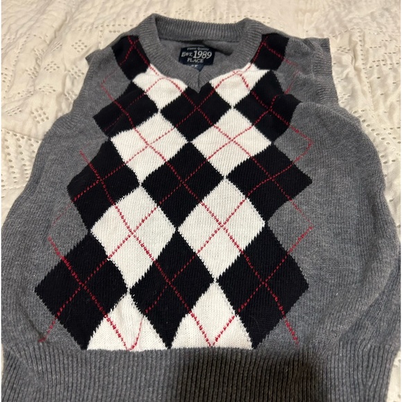 Children’s Place Sweater Vest Gray Argyle Size 2T ** EUC** - Picture 1 of 3